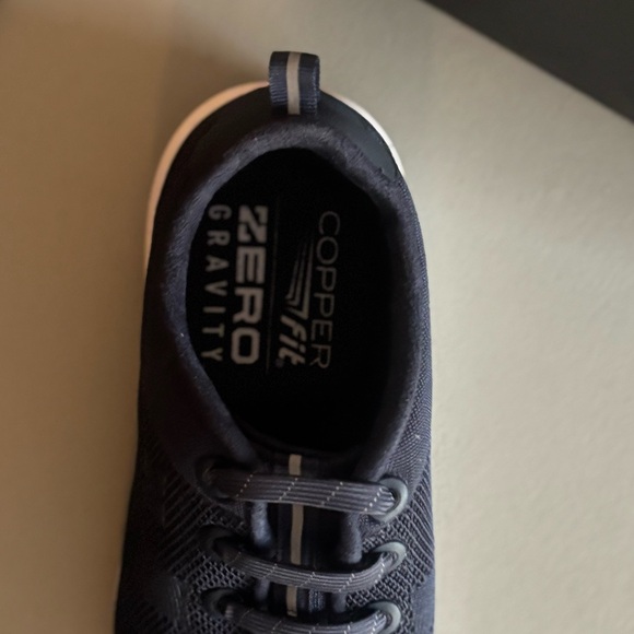 ** Shoes ** - Picture 4 of 9